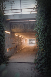 passage sousterrain tague urbain